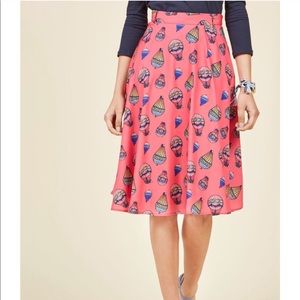 🚫RESERVED!🚫 Just This Sway midi skirt in Floats